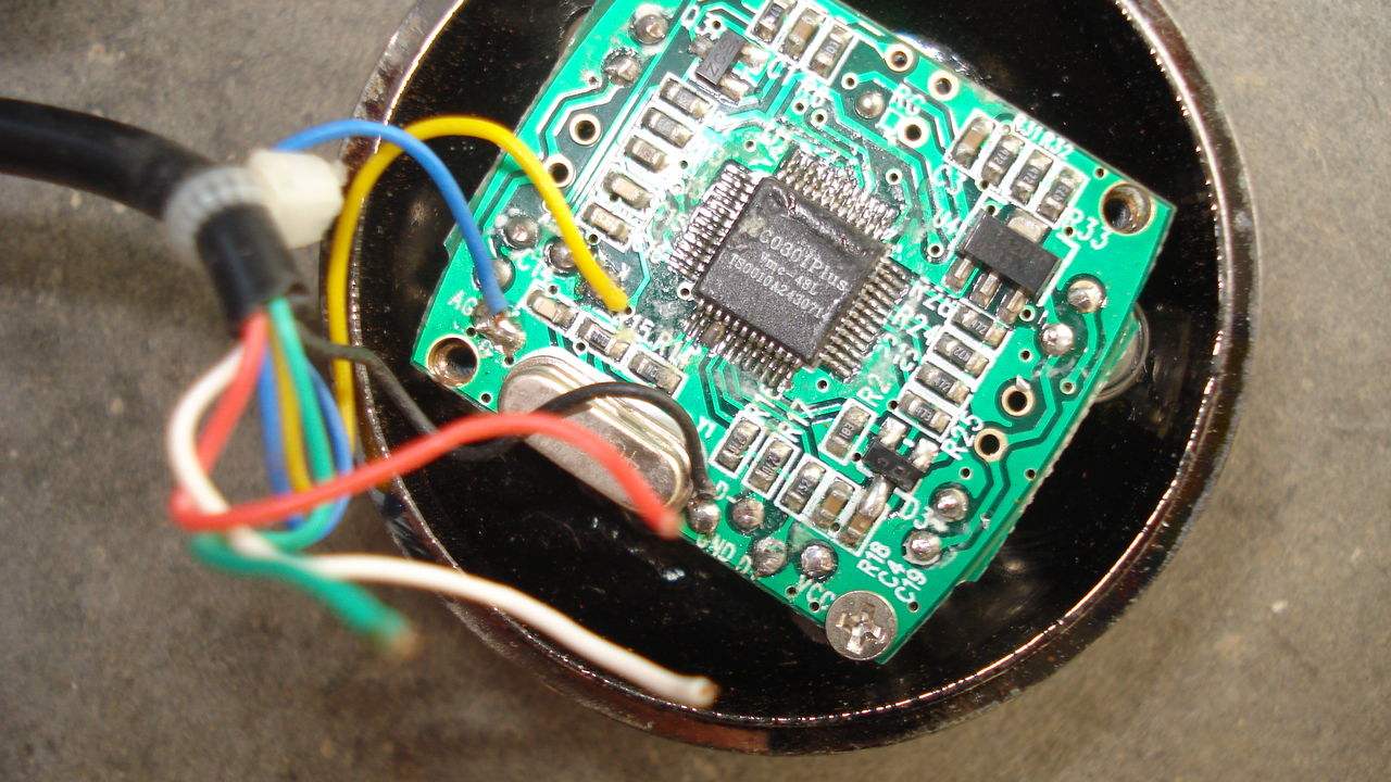 面部識別系統的快速通行有晶振高精度助力